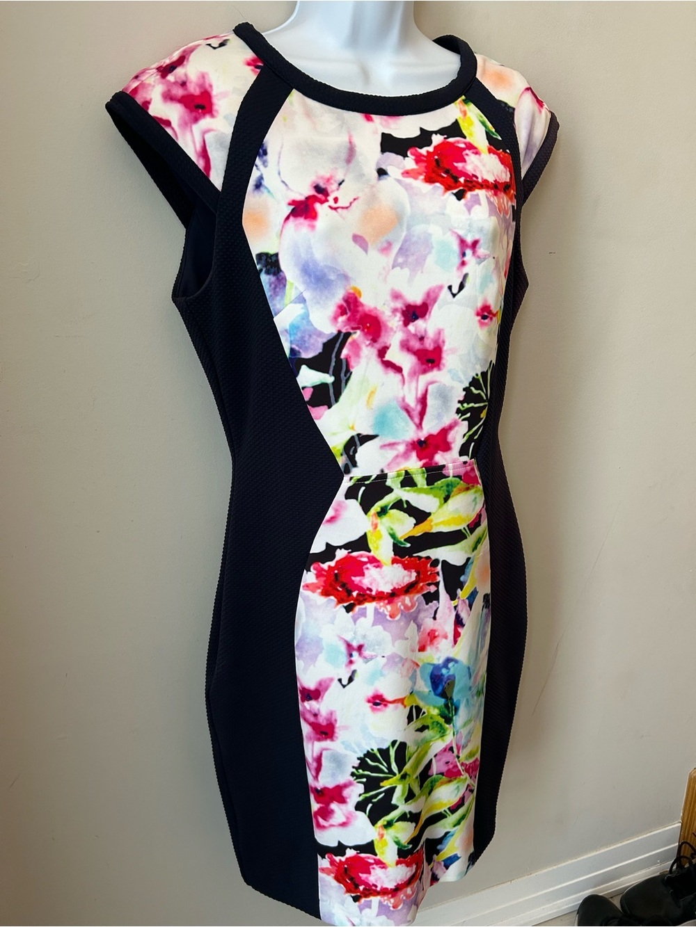 Pink Martini Cocktail Dress - Watercolor Bodycon size M